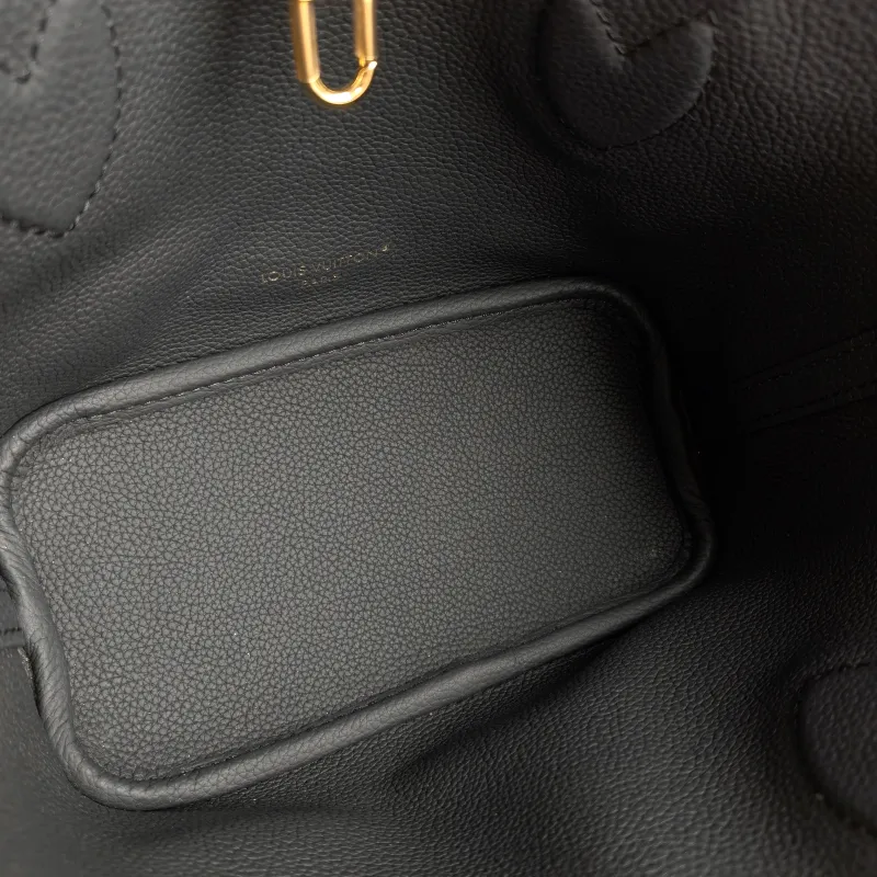 Louis Vuitton Crossbody Bag NEVERFULL INSIDE OUT BB Black PVC · Calfskin BB 26.5 × 11 × 16.5 cm — detail view 1 of 11