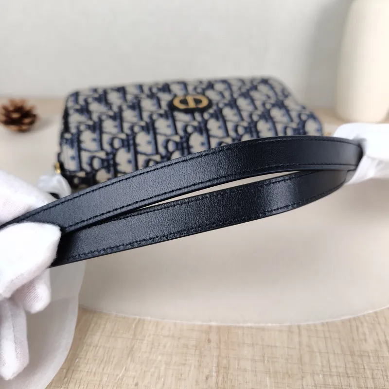 DIOR Shoulder Bag 30 Montaigne D-Vine Blue Canvas One Size 22 × 5 × 12 cm — detail view 4 of 13