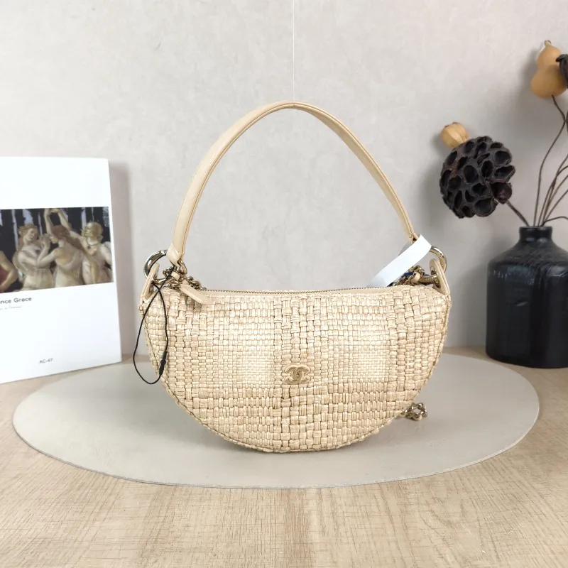 Chanel Crossbody Bag Top Handle Crossbody Bag Woven One Size 22 × 5 × 12.5 cm