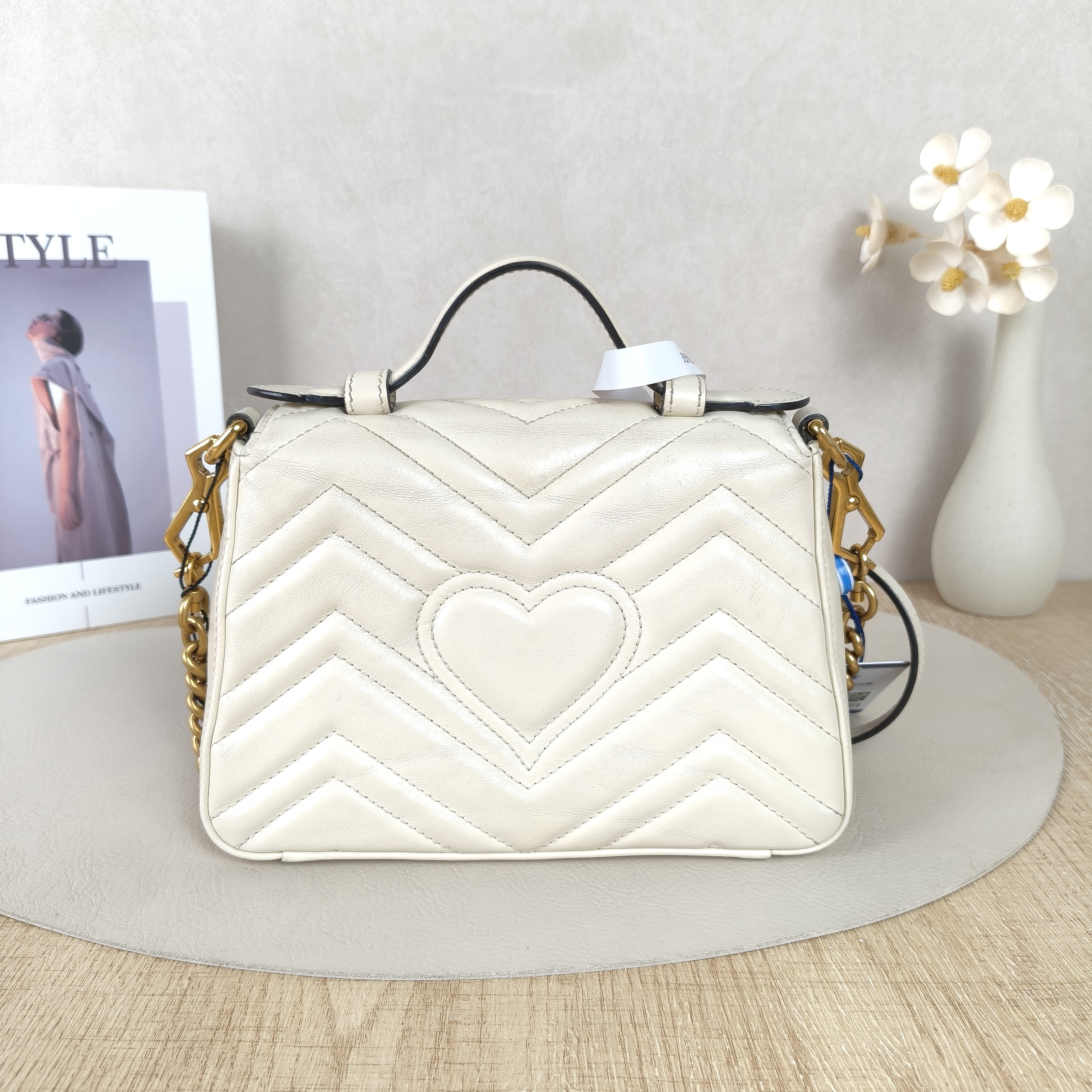 GUCCI GG Marmont Marmont mini White Calfskin · 21 × 8 × 15.5 cm — cover view 4 of 8