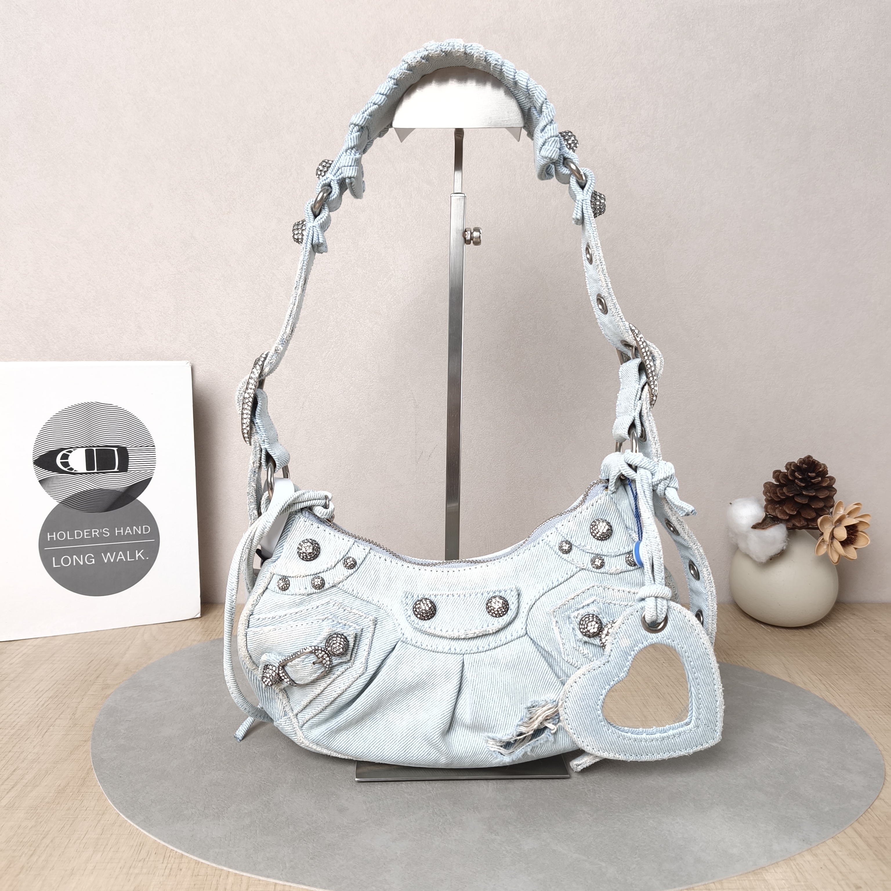 BALENCIAGA Crossbody Bag LE CAGOLE XS26 × 7 × 16 cm Inner Pouch