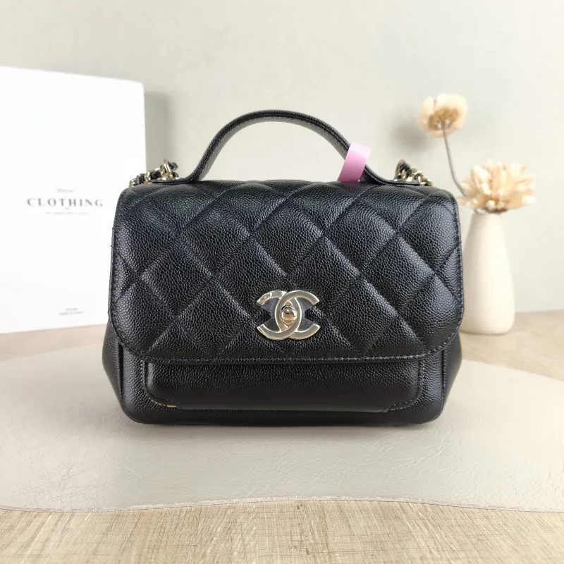 Chanel Crossbody Bag affinity Messenger Bag Black Grained Calfskin Small 19 × 7 × 14 cm