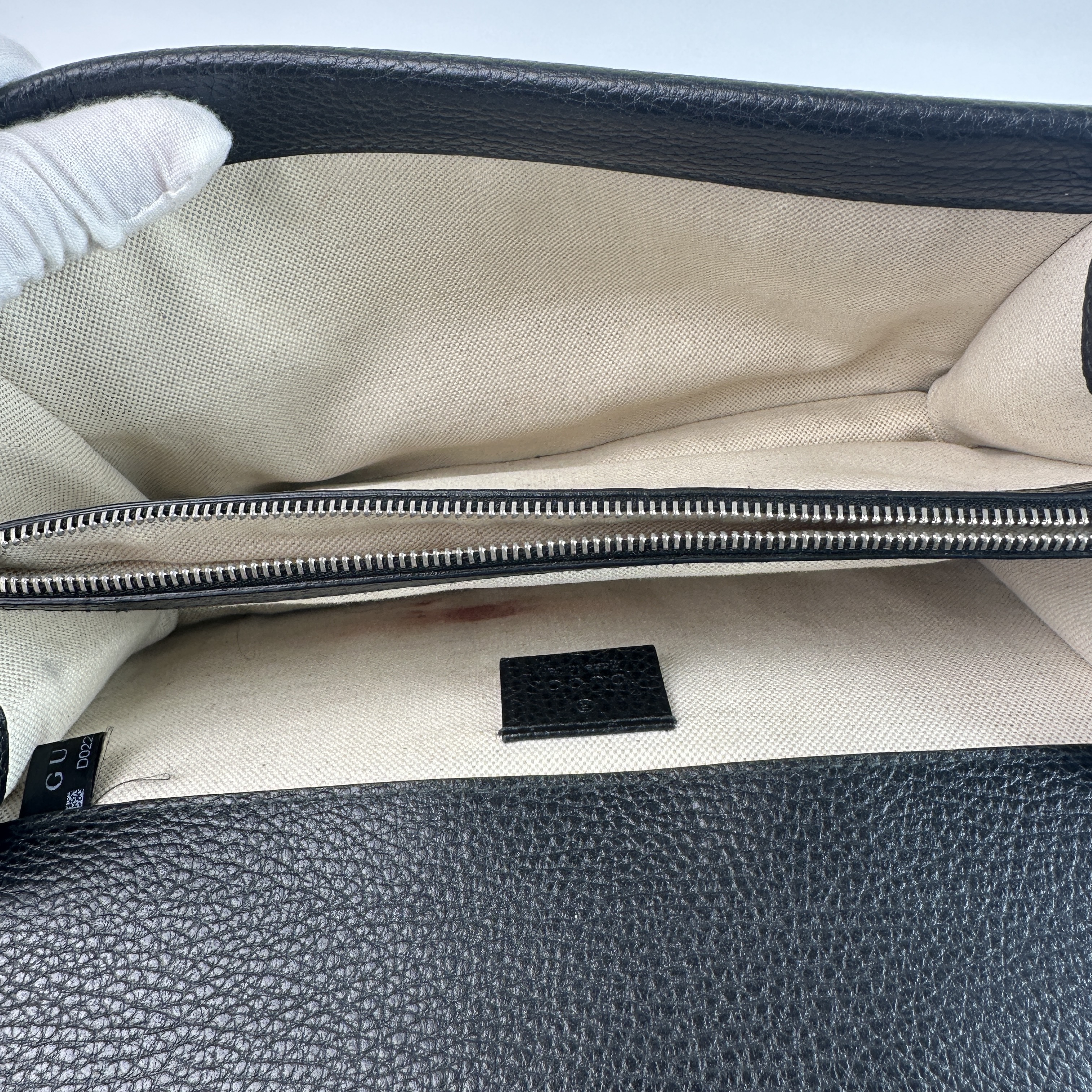 GUCCI Crossbody Bag Dionysus Black Calfskin Medium28 × 9 × 17 cm — cover view 2 of 9