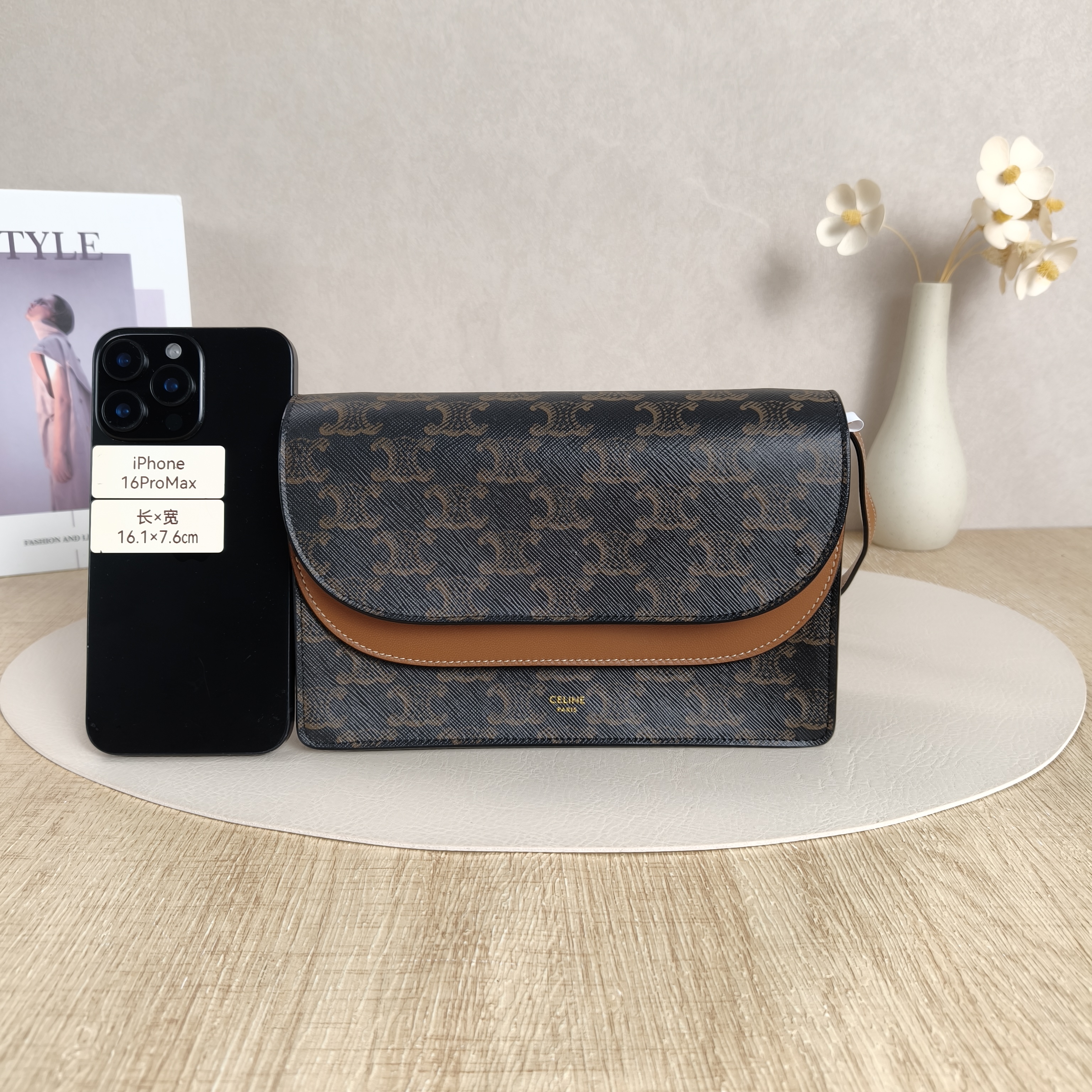CELINE Crossbody Bag TRIOMPHE Clutchwoc Monogram PVC20 × 6 × 12 cm — cover view 3 of 11