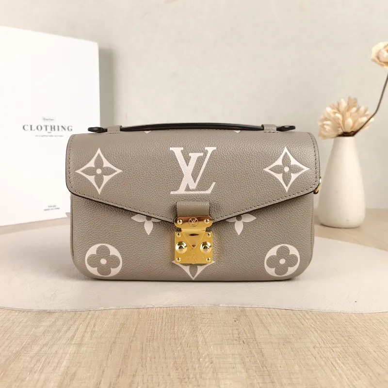Louis Vuitton Crossbody Bag Pochette Métis East West Empreinte Embossed Calfskin Small21.5 × 6 × 13.5 cm