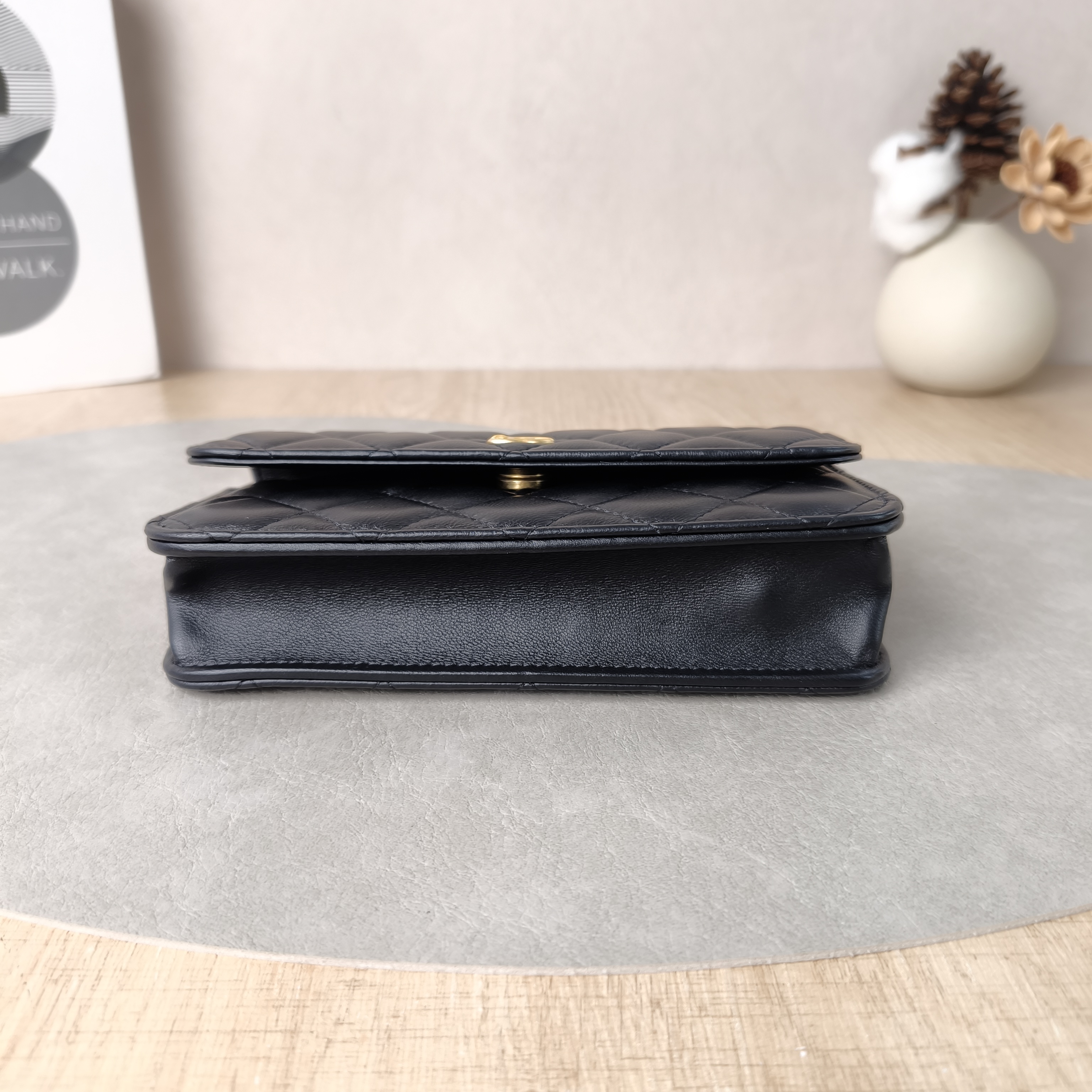 Chanel Crossbody Bag woc Black Lambskinmini17 × 5 × 9.5 cm — cover view 5 of 6