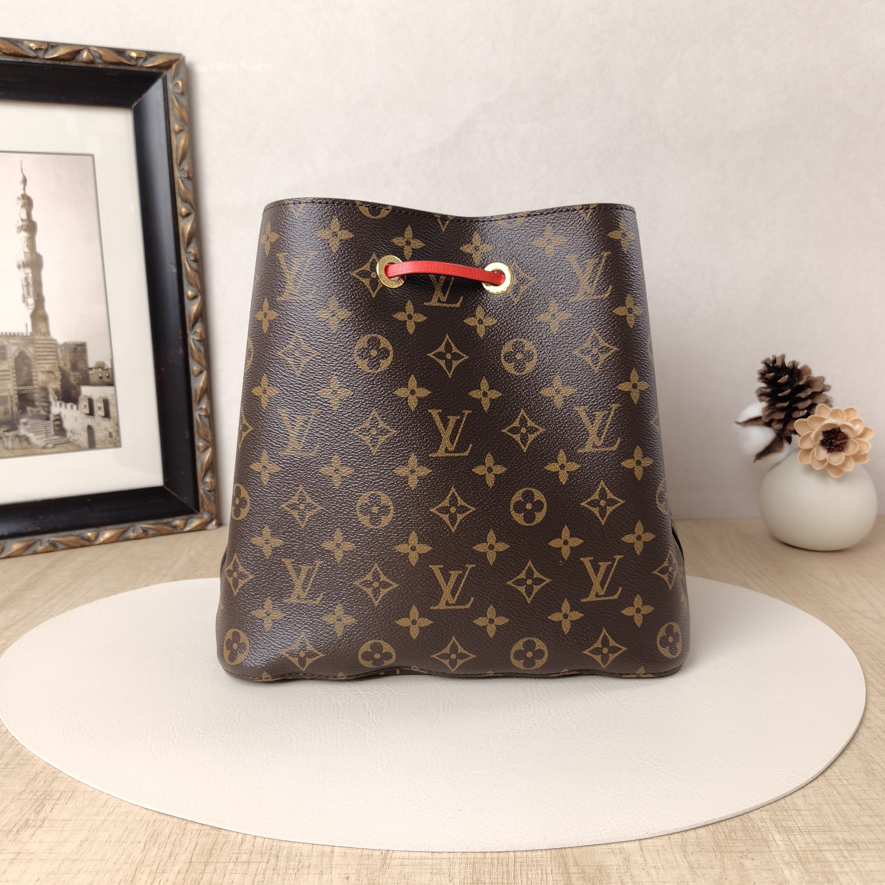 Louis Vuitton Shoulder Bag NÉONOÉ Bucket Bag PVC Medium26 × 17.5 × 26 cm — cover view 9 of 11