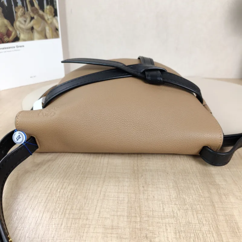 LOEWE Crossbody Bag Gate Brown Black Calfskin Medium25 × 11.5 × 19 cm — detail view 7 of 13