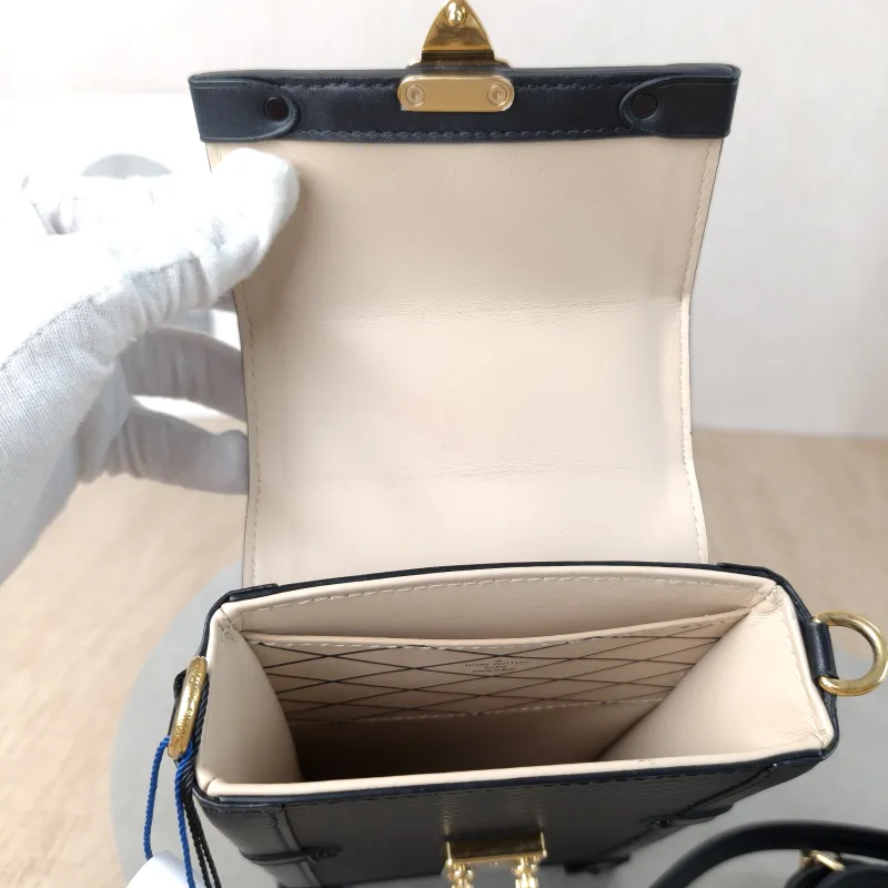 Louis Vuitton Crossbody Bag Trunk Vertical Chain Bag Black Epi Embossed Calfskinmini11 × 3.5 × 17.5 cm — detail view 2 of 10