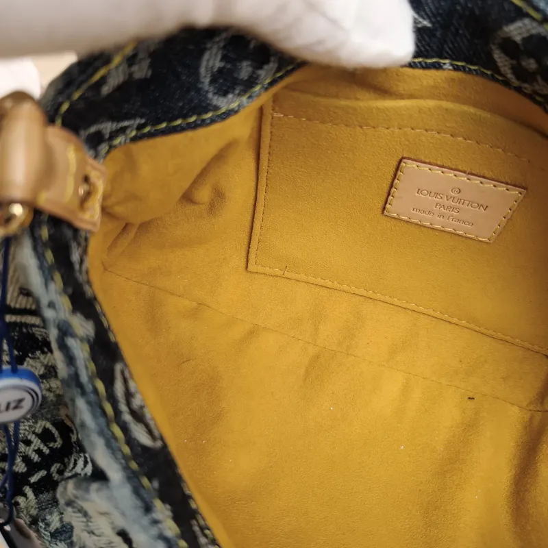 Louis Vuitton Shoulder Bag Vintage Shoulder Bag Blue One Size26 × 5 × 14 cm — detail view 6 of 12