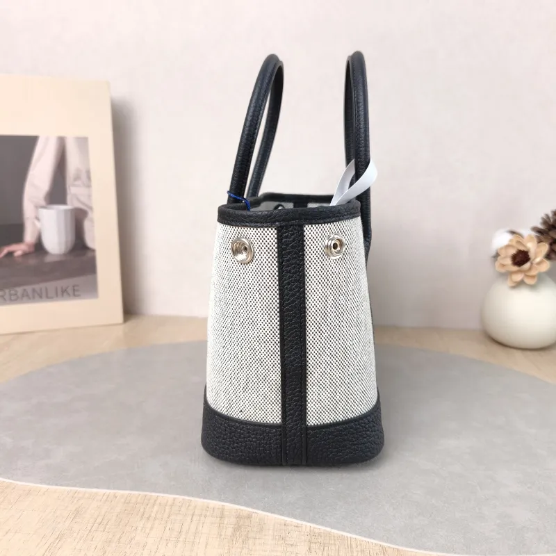 Hermès Top Handle Bag Neo Garden 23 Mini Black · Beige Canvas · Negonda Calfskin Mini 23 × 10 × 16 cm G — detail view 3 of 11