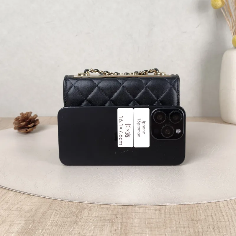 Chanel Crossbody Bag trendy cc woc Black Lambskin Mini 15.5 × 4 × 11 cm 30 — cover view 3 of 6