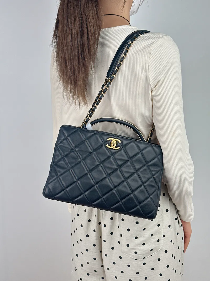 Chanel Shoulder Bag Tote Bag Black Calfskin Large 28 × 11 × 19 cm — on-model view 1 of 3