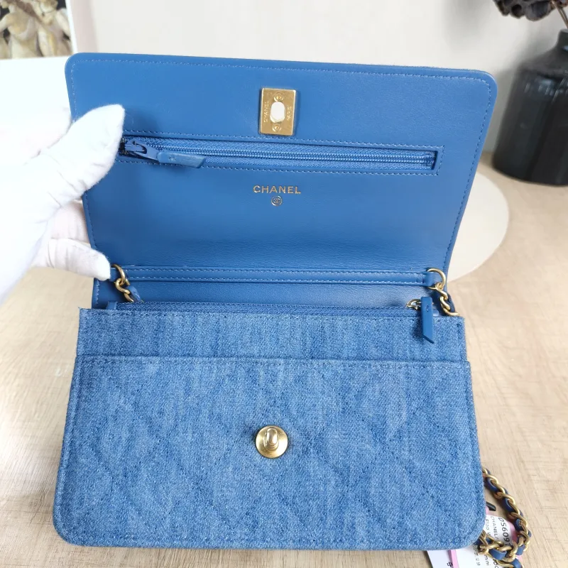 Chanel Crossbody Bag Classic Flap WOC CF WOCWOC Bag Mini 19.2 × 3.5 × 12.3 cm — detail view 11 of 13