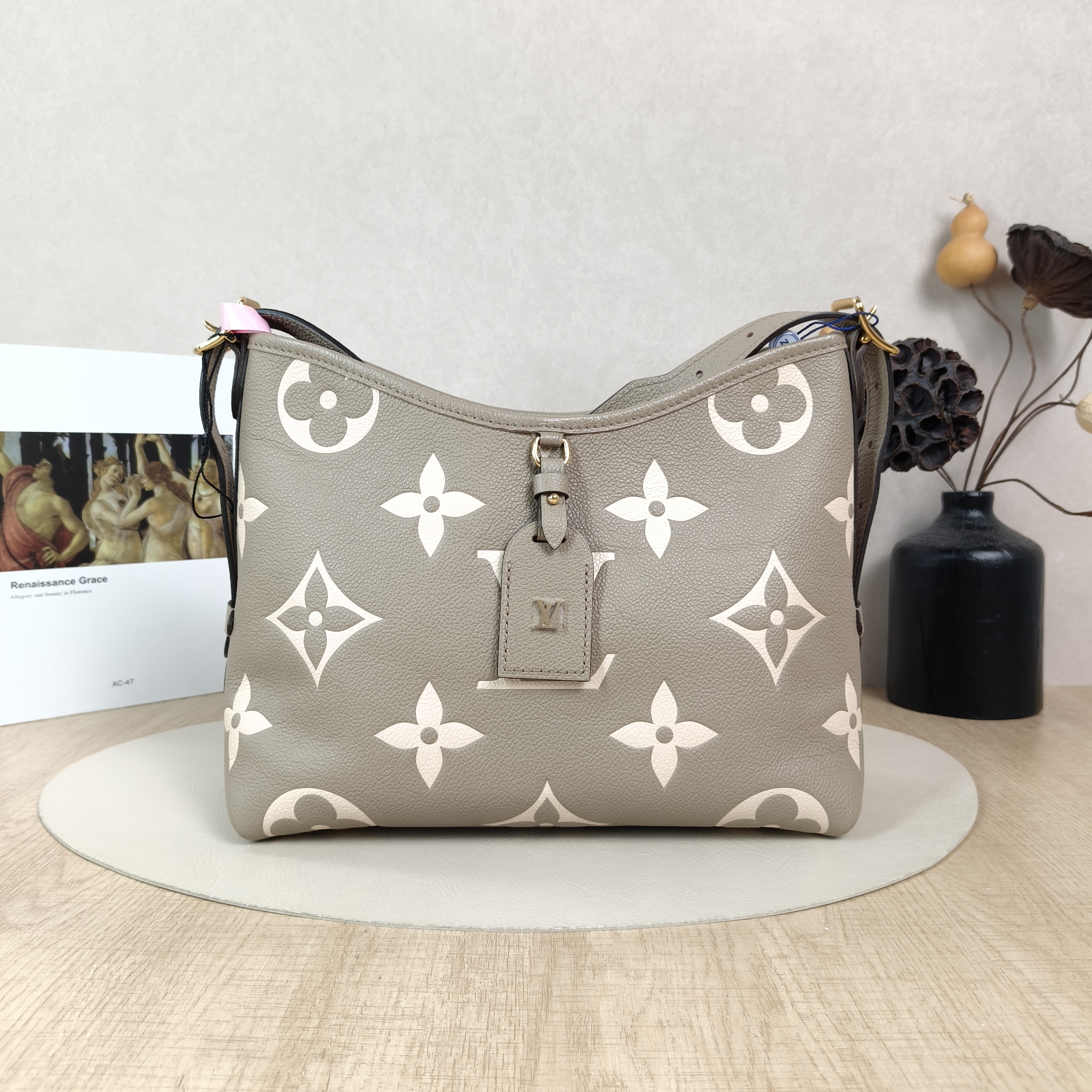 Louis Vuitton Crossbody Bag Carryall Calfskin Small29.5 × 12 × 24 cm