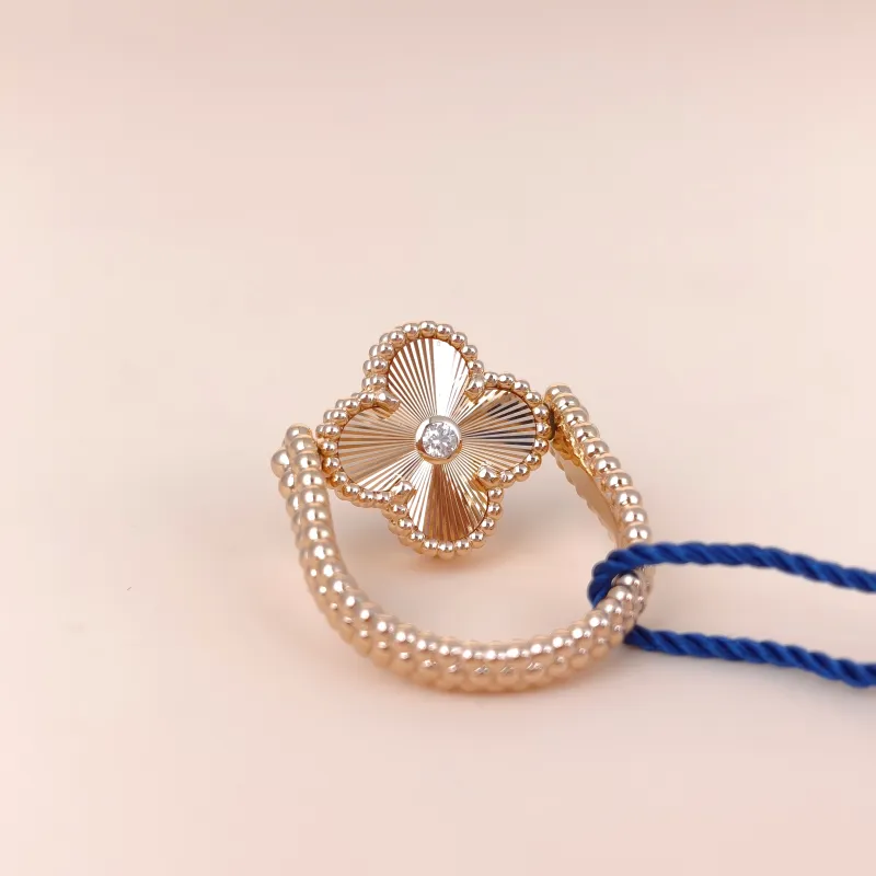 Van Cleef & Arpels Ring Alhambra Alhambra Collection Ring Diamond18KR ose Gold Vintage Small 52 — cover view 7 of 8