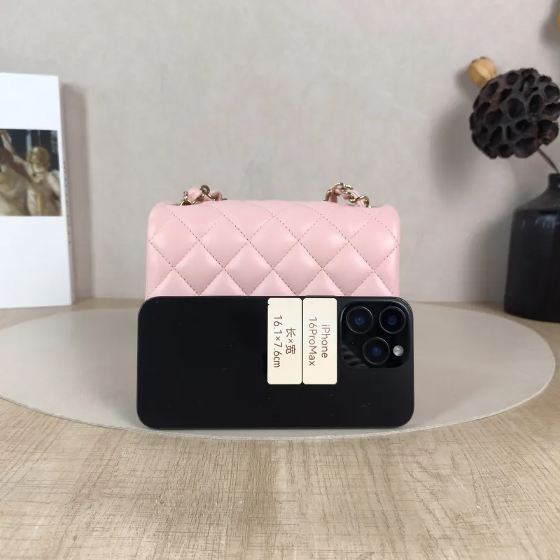 Chanel Crossbody Bag Edition Pink Lambskin 16.5 × 8 × 12.5 cm — cover view 3 of 6
