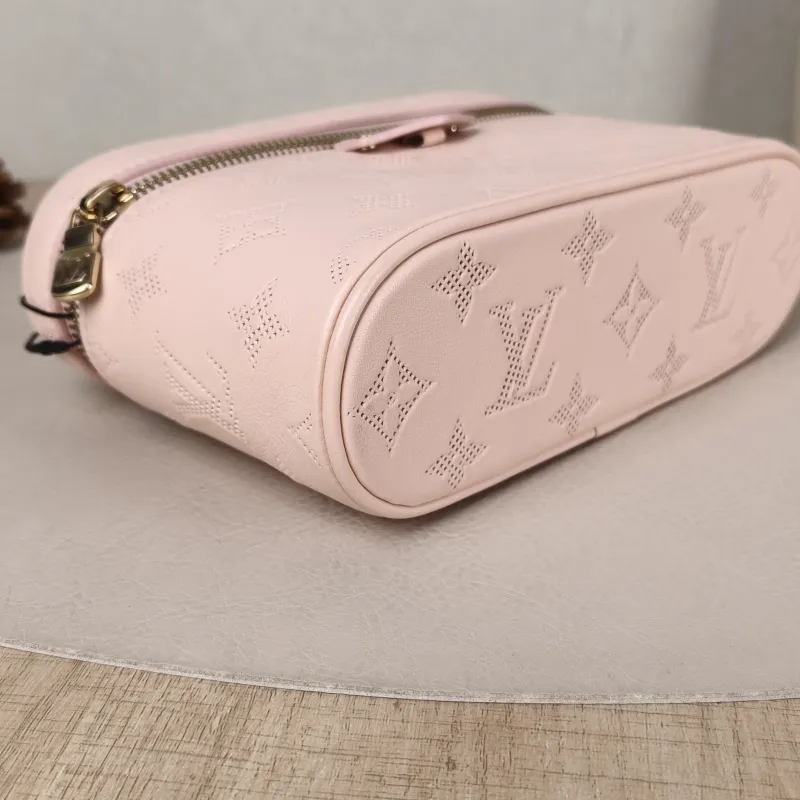 Louis Vuitton Shoulder Bag VANITY POUCH Cosmetic Bag Pink Calfskin One Size 19 × 6.5 × 11.5 cm — detail view 2 of 14