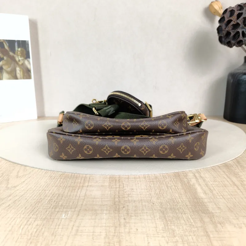 Louis Vuitton Crossbody Bag Multi Pochette Accessoires Shoulder Strap PVC Small24 × 4 × 13.5 cm — cover view 2 of 5