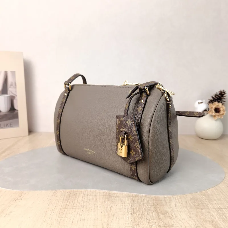 Louis Vuitton Shoulder Bag EXPRESS Shoulder Bag Grey Calfskin Small 26 × 13.5 × 17 cm — cover view 4 of 6