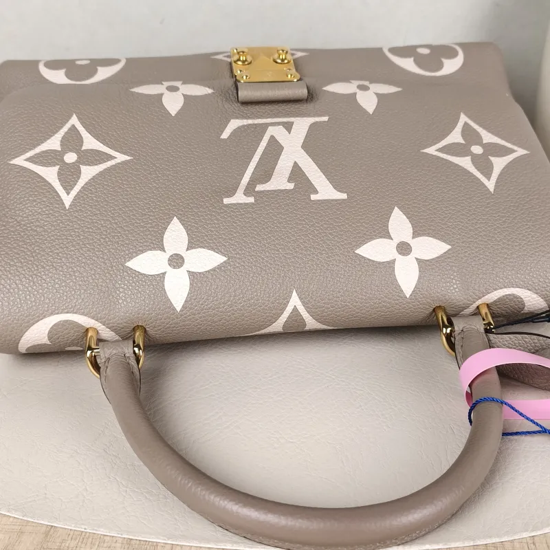 Louis Vuitton Crossbody Bag MADELEINE Empreinte Embossed Calfskin Medium30 × 11 × 19.5 cm — detail view 2 of 14