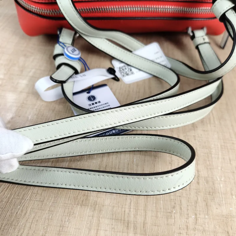 CELINE Crossbody Bag Crossbody Bag Red Calfskin One Size 23.5 × 10 × 23 cm — detail view 6 of 11
