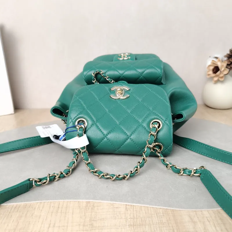 Chanel Backpack Duma Green Lambskin Small 18 × 12 × 18.5 cm — detail view 11 of 13