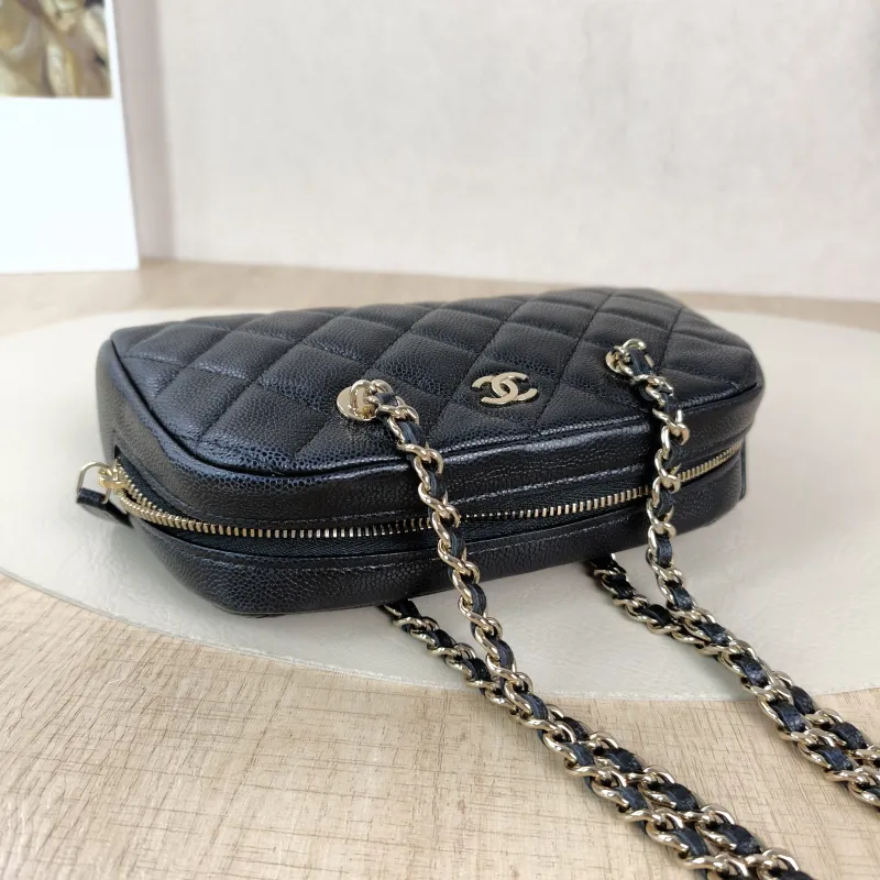 Chanel Shoulder Bag Bowling Bag Black Calfskin One Size19.5 × 5.5 × 12 cm — detail view 7 of 12