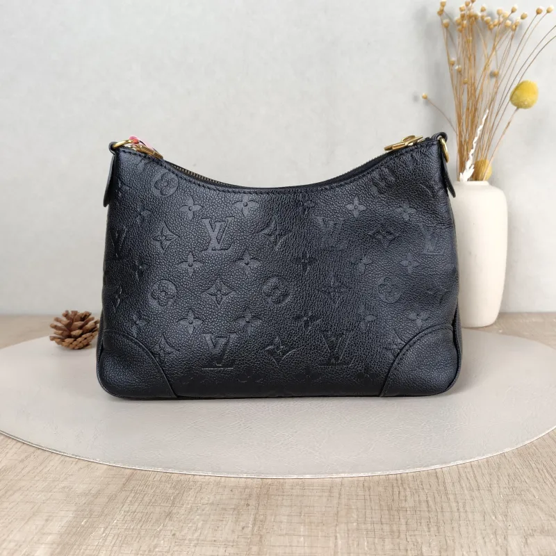 Louis Vuitton Crossbody Bag Boulogne Black Monogram Empreinte Embossed Calfskin Small 26 × 9.5 × 16 cm