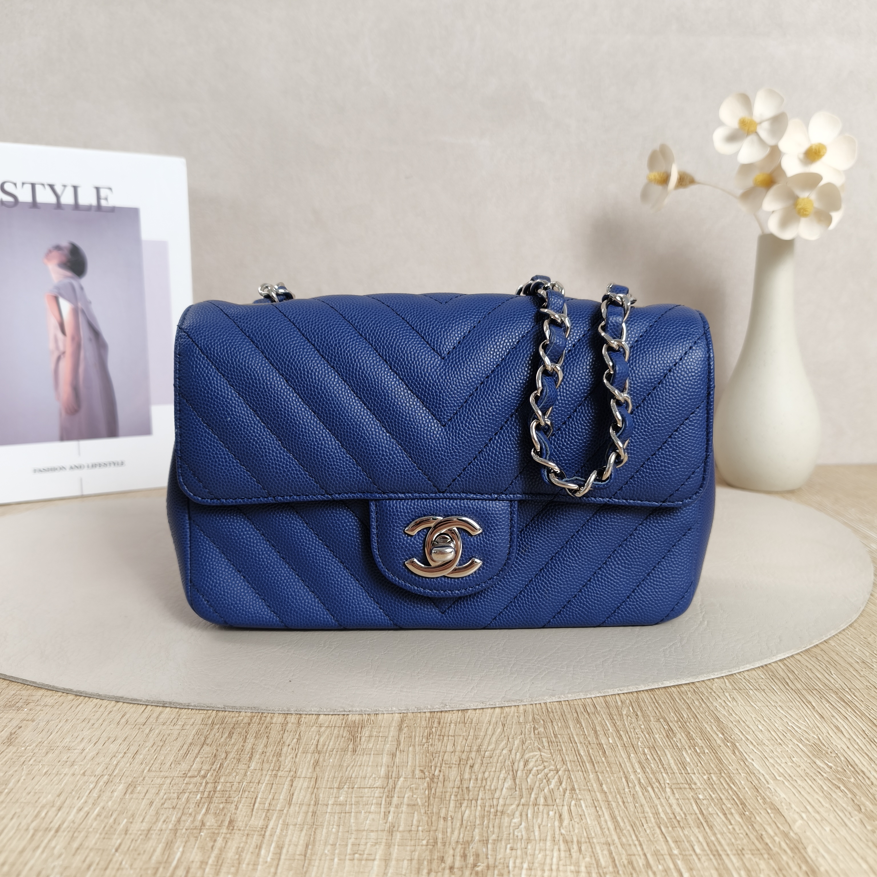 Chanel Crossbody Bag Classic Flap Large Mini CF Mini Blue Grained Calfskin mini20 × 6 × 12 cm