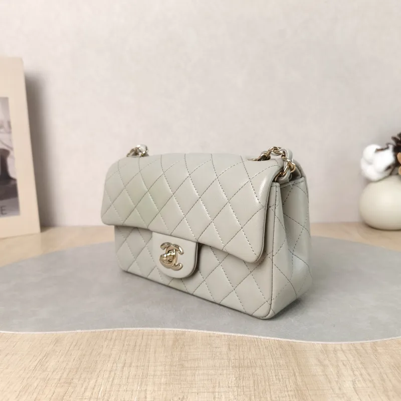 Chanel Crossbody Bag Classic Flap Large Mini CF Mini Green Lambskin mini 20 × 6 × 12 cm — cover view 3 of 5