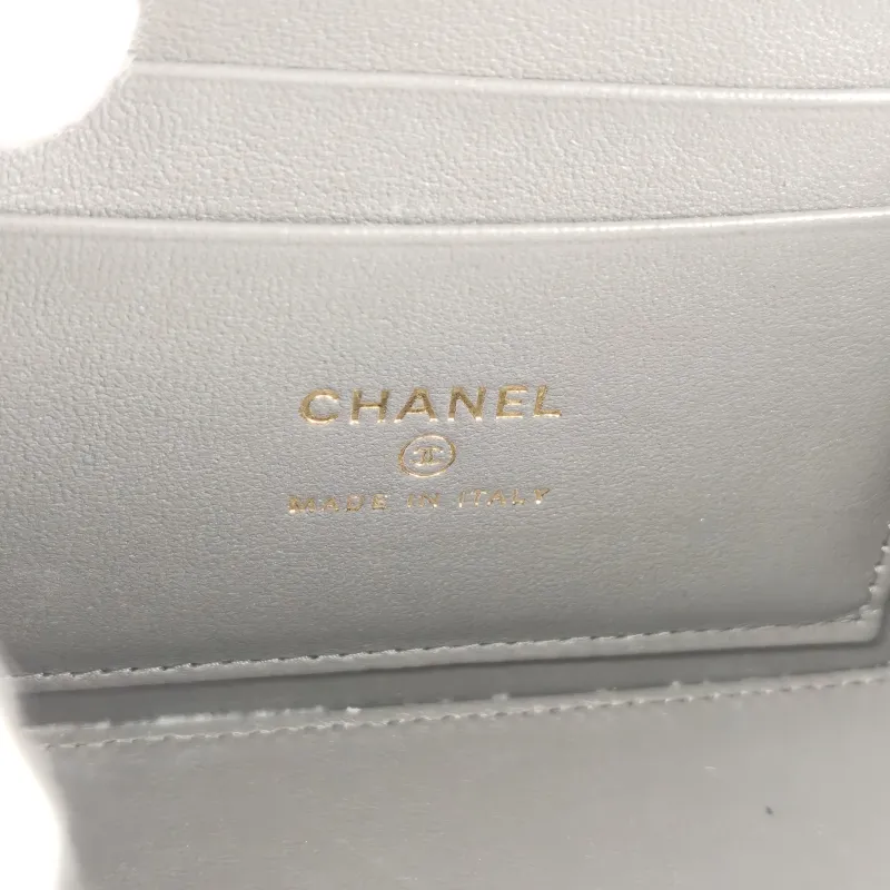 Chanel Crossbody Bag Edition Grey Lambskinmini16 × 8 × 9.5 cm — detail view 12 of 14
