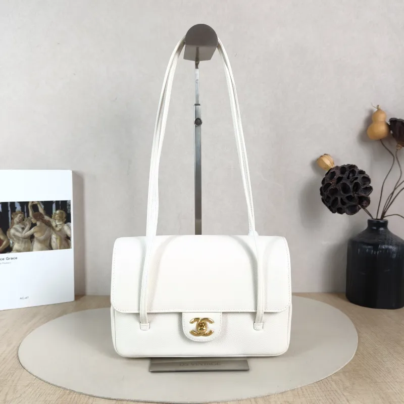 Chanel Shoulder Bag 26p preppy coco White Grained Calfskin Small 22 × 7 × 15 cm