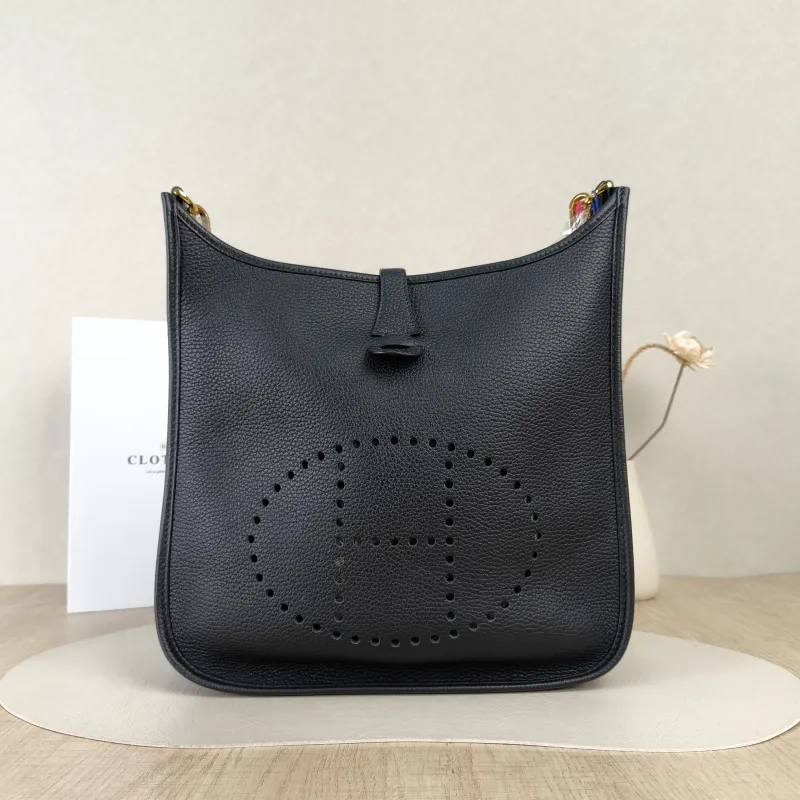 Hermès Crossbody Bag Evelyne 29 29Black TC Calfskin Small29 × 8 × 30 cm