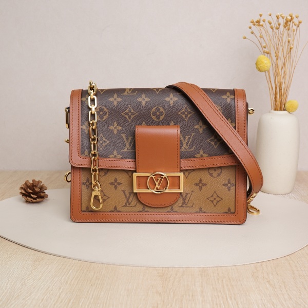 Louis Vuitton Dauphine Medium Monogram Colorblockpvc Microchip Edition · Dust Bag Two Straps · 25 × 10.5 × 17 cm