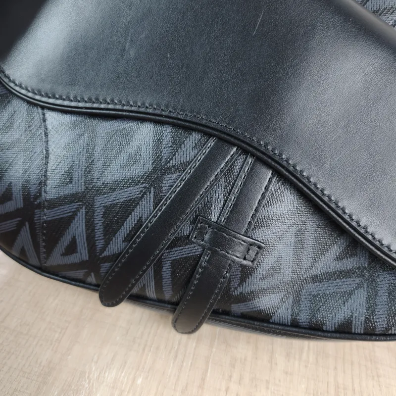 DIOR Crossbody Bag saddle Black PVC · Calfskin One Size 26 × 4.5 × 19 cm — detail view 8 of 11