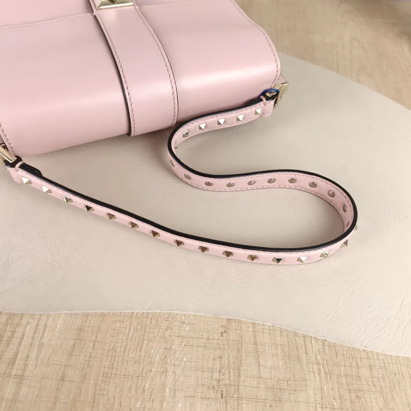 Valentino Shoulder Bag Shoulder Bag Pink Calfskin One Size 23 × 8 × 18 cm — detail view 9 of 12