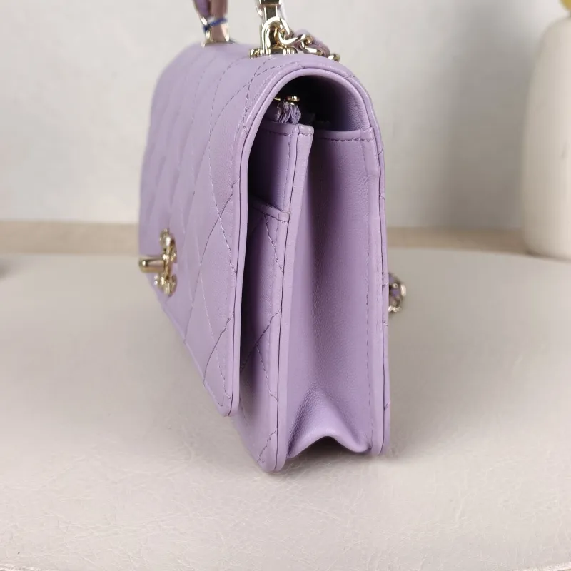 Chanel Crossbody Bag woc Lambskin One Size19 × 4 × 12.5 cm — detail view 9 of 14