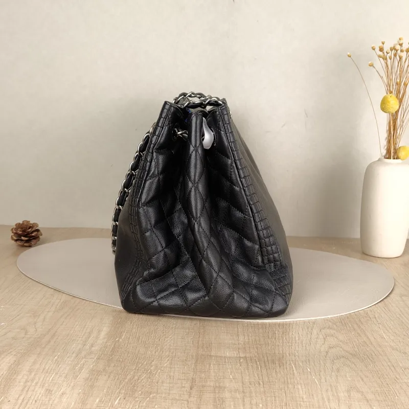 Chanel Shoulder Bag c tote Black Calfskin One Size 37 × 17 × 24 cm 16 — detail view 6 of 12