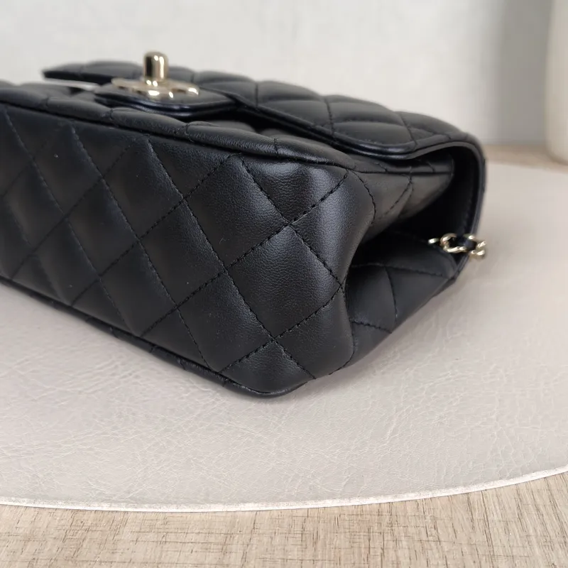 Chanel Crossbody Bag mini Black SL ambskin mini 18 × 7 × 12 cm — detail view 15 of 15