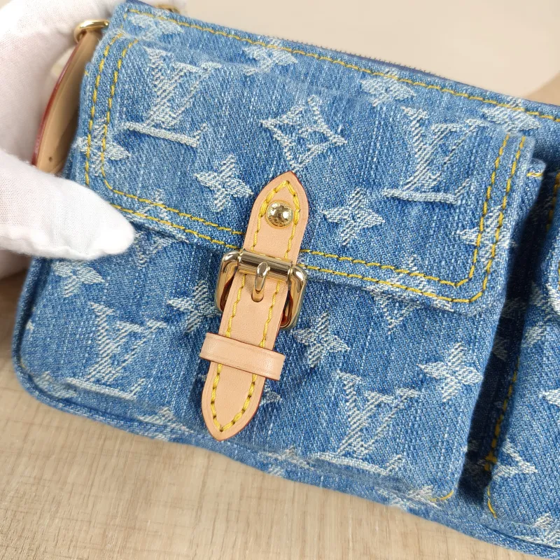 Louis Vuitton Shoulder Bag Pochette Accessories Cargo One Size 23.5 × 3 × 14 cm — detail view 1 of 11