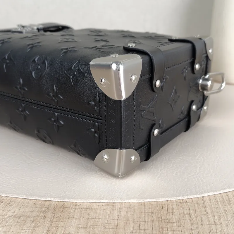 Louis Vuitton Crossbody Bag Side Trunk Box Black Calfskin Medium23.5 × 8.5 × 16 cm — detail view 10 of 12