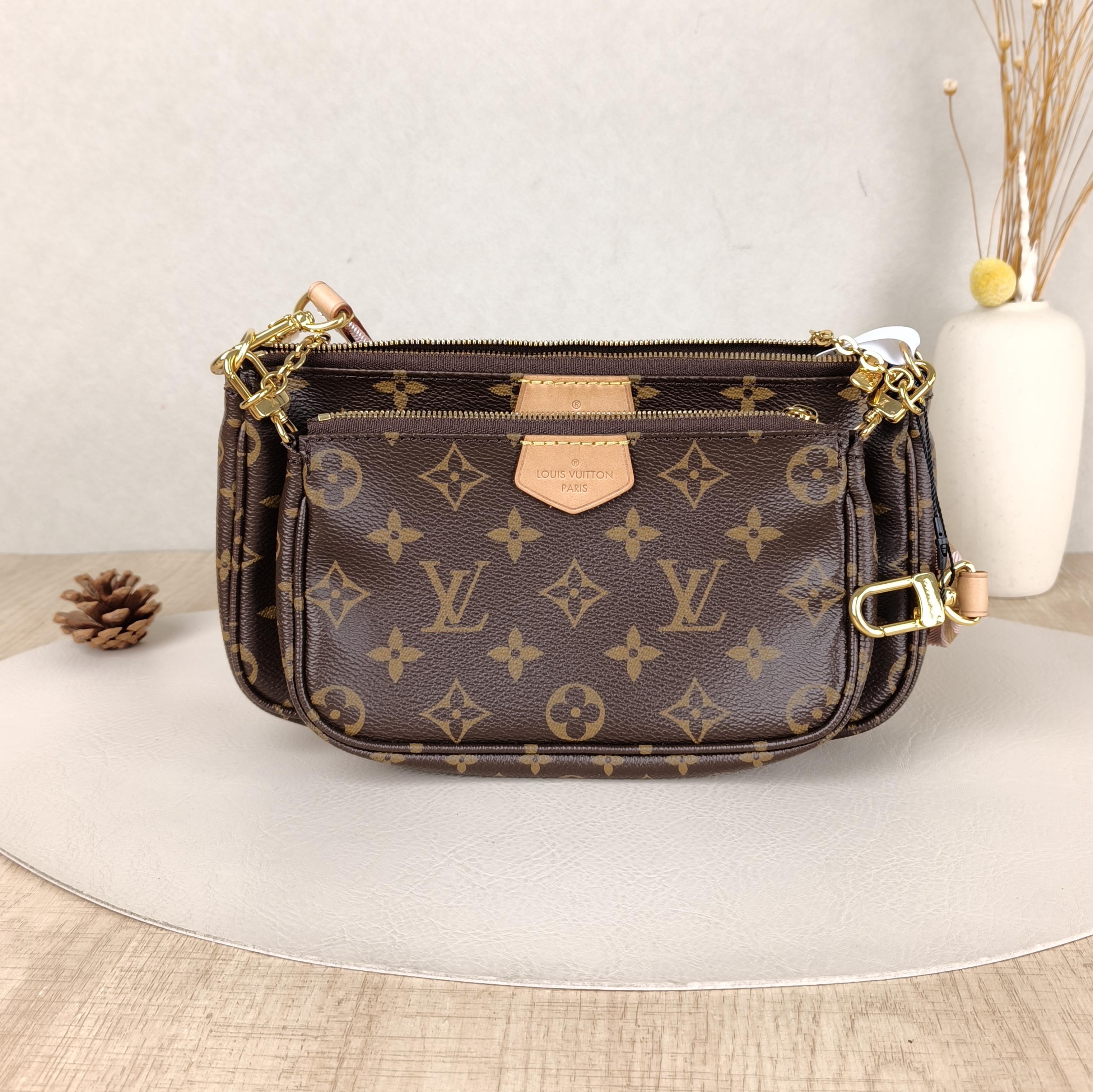 Louis Vuitton Crossbody Bag Multi Pochette Accessoires Shoulder Strap PVC Small24 × 4 × 13.5 cm