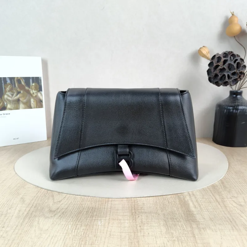BALENCIAGA Shoulder Bag DOWNTOWN Black Calfskin Small 30 × 10 × 17.5 cm