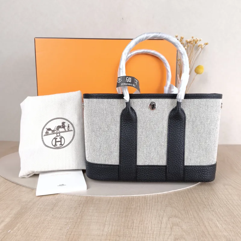 Hermès Top Handle Bag Neo Garden 23 Mini Black · Beige Canvas · Negonda Calfskin Mini 23 × 10 × 16 cm G — cover view 2 of 6