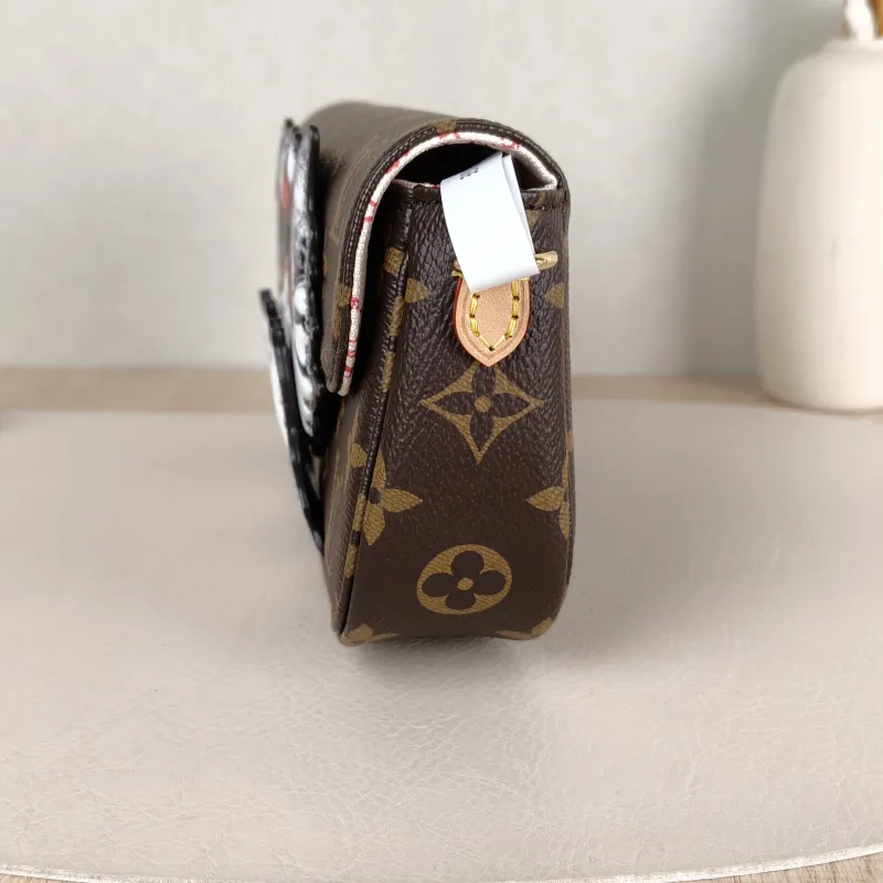 Louis Vuitton Crossbody Bag IVY Monogram PVC Small 23.5 × 4.3 × 12 cm — detail view 13 of 13