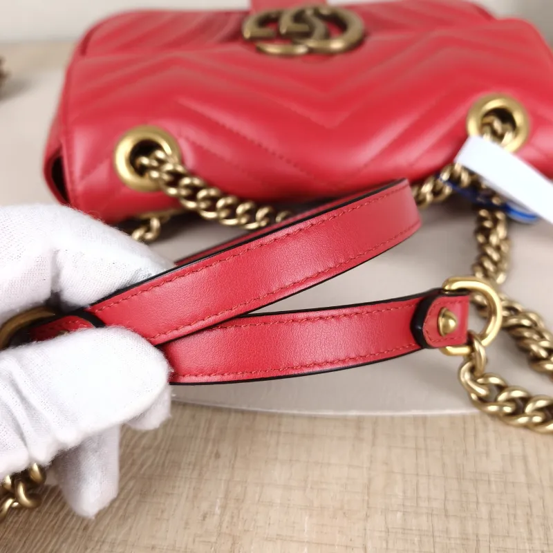 GUCCI Crossbody Bag GG Marmont Small Marmont 22Red Calfskin Small22 × 6 × 13 cm — detail view 6 of 13