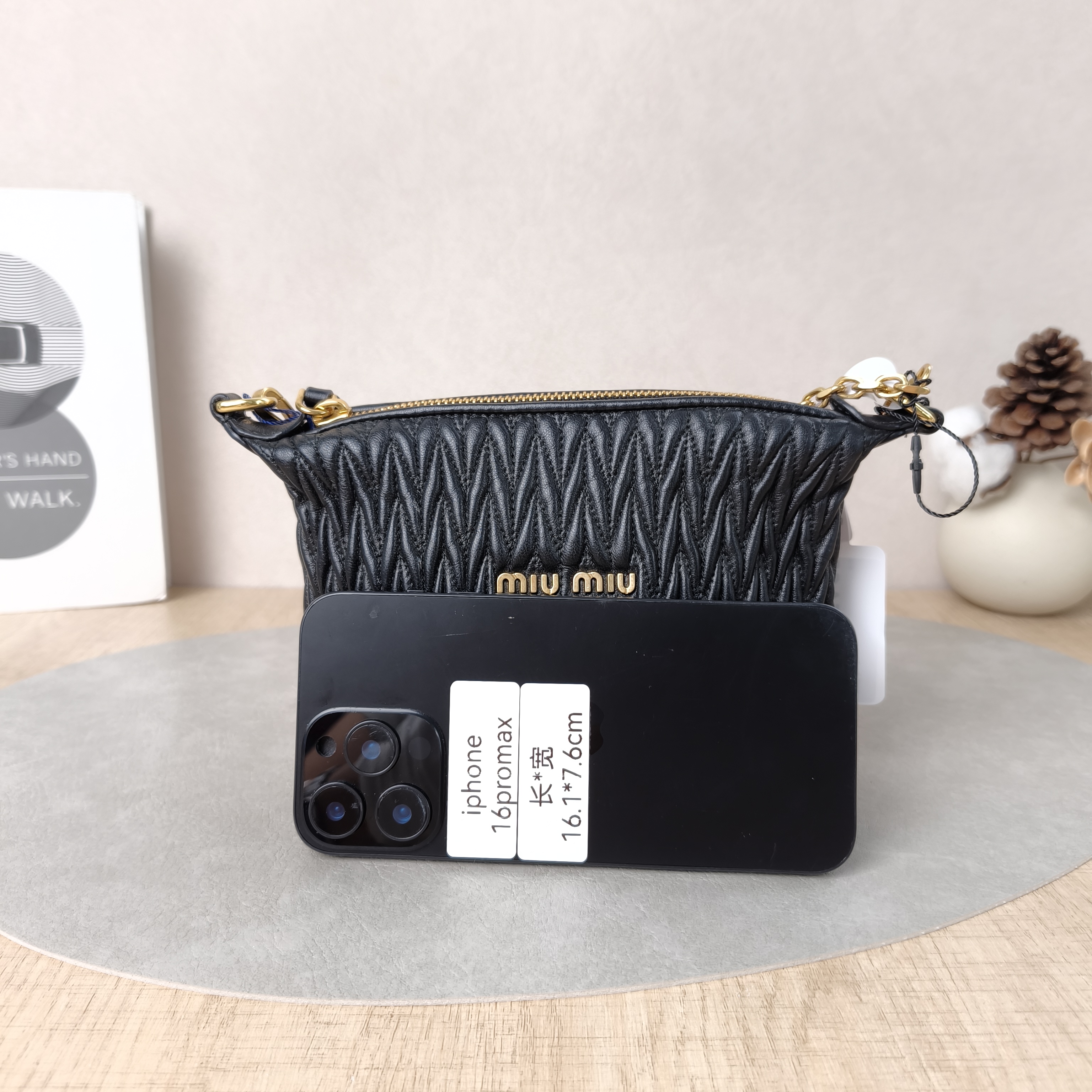 Miumiu Top Handle Bag Cosmetic Bag Edition Black Lambskin One Size16 × 7 × 13 cm — cover view 3 of 5