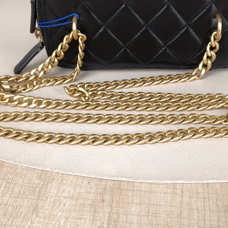 Chanel Crossbody Bag Edition Black Lambskin One Size 17 × 8 × 9.5 cm Conditioned — detail view 13 of 14