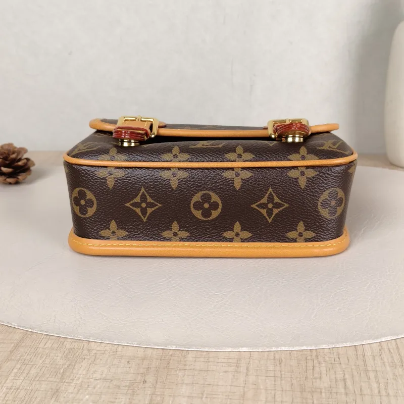 Louis Vuitton Crossbody Bag Satchel Messenger Bag Monogram PVC Mini 19.5 × 6 × 15 cm — cover view 5 of 6